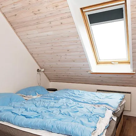 12 Person In Holiday home