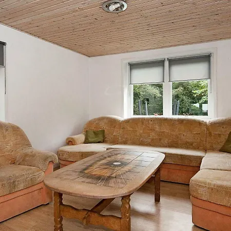 12 Person In Holiday home